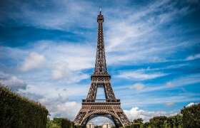 News Guide to Studying Abroad in France for College Students