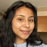 Lake Forest Roommates Nancy Perez Seeks Lake Forest College Students in Lake Forest, IL