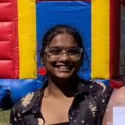 Kendall Roommates Roohi Karunakaran Seeks Kendall College Students in Chicago, IL