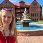 WashU Roommates Laura Behr Seeks Washington University in St Louis Students in Saint Louis, MO