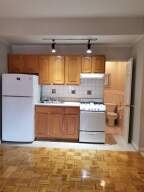 Small 1 bedroom apartment - NYC