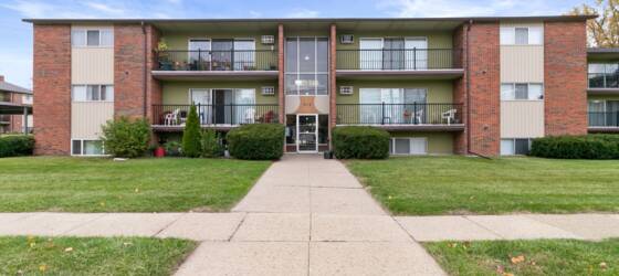 MSU Housing Cherry Grove Apartments (Cherry Grove 44 LLC) for Michigan State University Students in East Lansing, MI