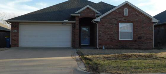 OSU Housing Westpark Rental with 3 bedrooms, 2 baths. for Oklahoma State University Students in Stillwater, OK