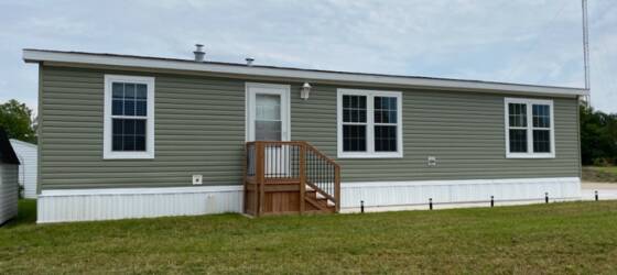 Adrian Housing Barton II - Three Bedroom , Two Bath - Now Taking Applications for Adrian College Students in Adrian, MI
