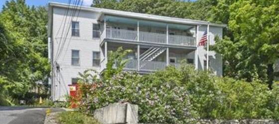 WPI Housing 3 Bedroom 1 Bath for Worcester Polytechnic Institute Students in Worcester, MA