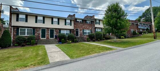 Westmoreland County Community College Housing Spacious 2BR Townhome in Plum - Central AC & Garage! Call Today! for Westmoreland County Community College Students in Youngwood, PA