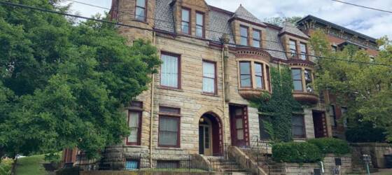 Eastern Gateway Community College Housing Wheeling Historic District - 1 bedroom apartment for Eastern Gateway Community College Students in Steubenville, OH