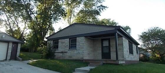 UW-Whitewater Housing 2 Bedroom Single Family for University of Wisconsin-Whitewater Students in Whitewater, WI