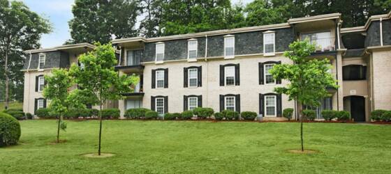 Beauty College of America Housing The Reserve at Brookhaven for Beauty College of America Students in Forest Park, GA