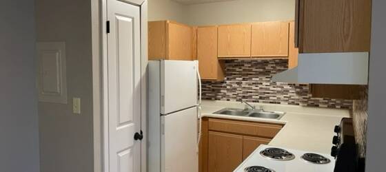 ICC Housing Woods and Meadow Apartments - One Bedroom - $500 Move in Credit Available for Illinois Central College Students in East Peoria, IL