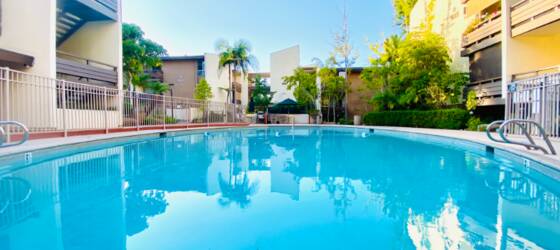 California Western School of Law Housing BohoLux 1Bed/1ba Condo w Parking, AC, Heated Pool, Hot Tub, Fully Furnished, Utilities/WiFi Included for California Western School of Law Students in San Diego, CA