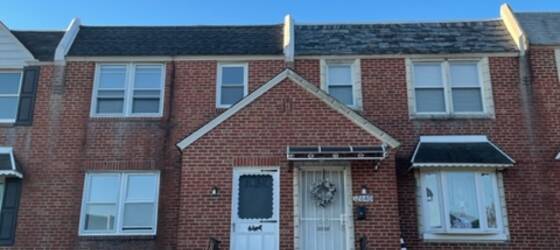 TCNJ Housing Modern 3 Bed Townhouse in Philadelphia | 2 Bath, $2100/mo | Available 03/06/2024 for College of New Jersey Students in Ewing, NJ