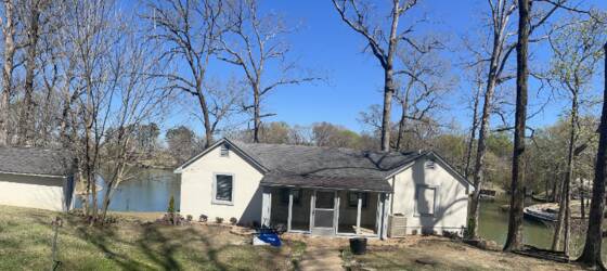 UNA Housing Waterfront  Muscle Shoals 2 Bedroom Home for University of North Alabama Students in Florence, AL
